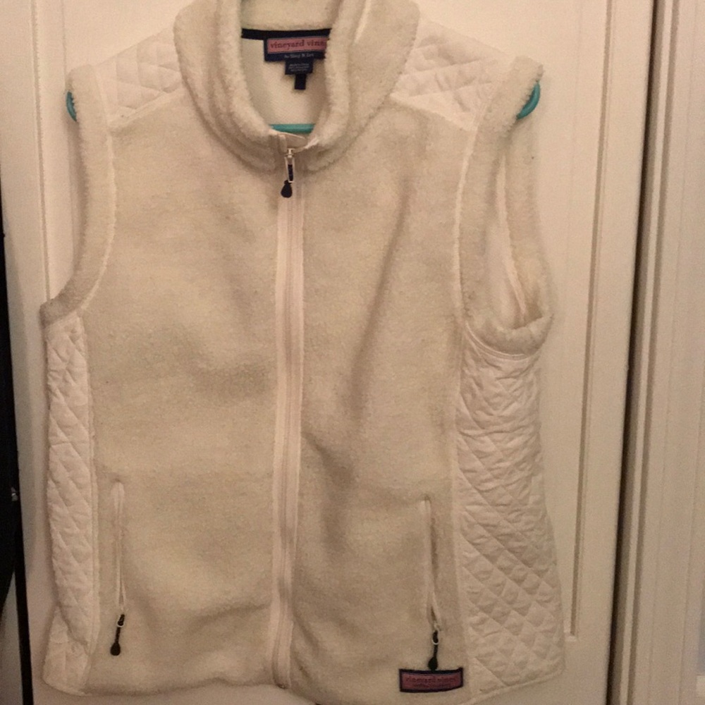 Fuzzy Vineyard Vines vest size large